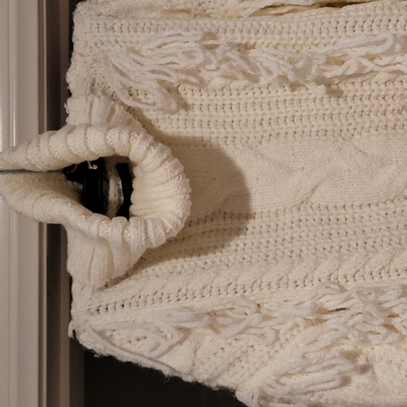 Forever 21 knitted sweater top white ivory cream sz medium - Picture 2 of 5